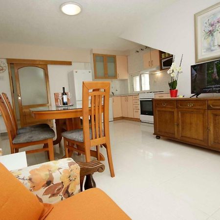 Apartmani Ivona & Ivo Makarska Eksteriør bilde